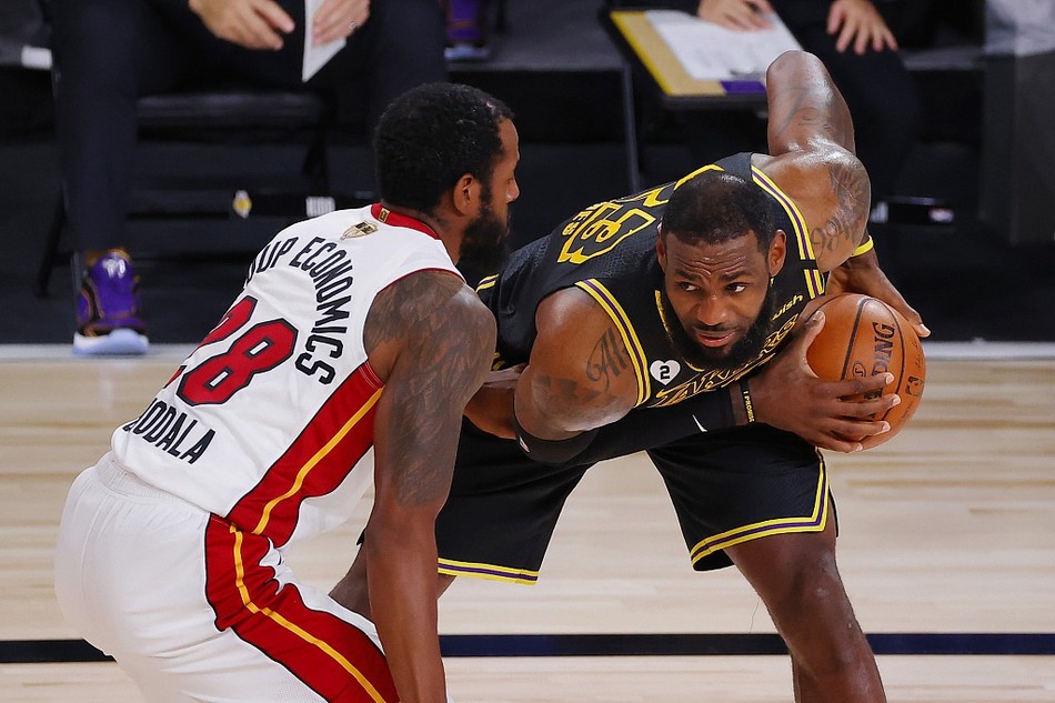 Karsa在尤文图斯比赛中表现优异,战术调整引发热议!上演精彩一战的简单介绍 Karsa在尤文图斯比赛中表现优异,战术调整引发热议!上演精彩一战的简单介绍