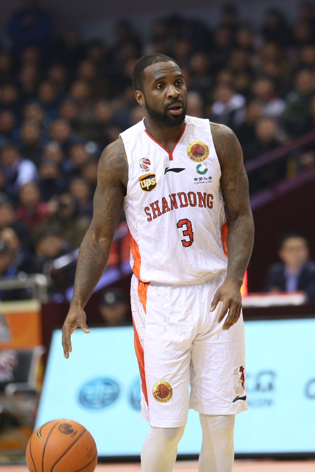 法国杯集结日走向成谜，俄克拉荷马雷霆再遭质疑，赛场秩序良好，控场能力受关注